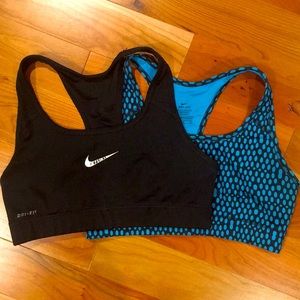 Nike Size Small sports bra bundle